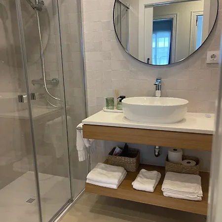 Apartment R14 En Con 2 Habitaciones, Salon-cocina, 1 Bano Y Zona De Lavanderia, Situado Cerca De Playas